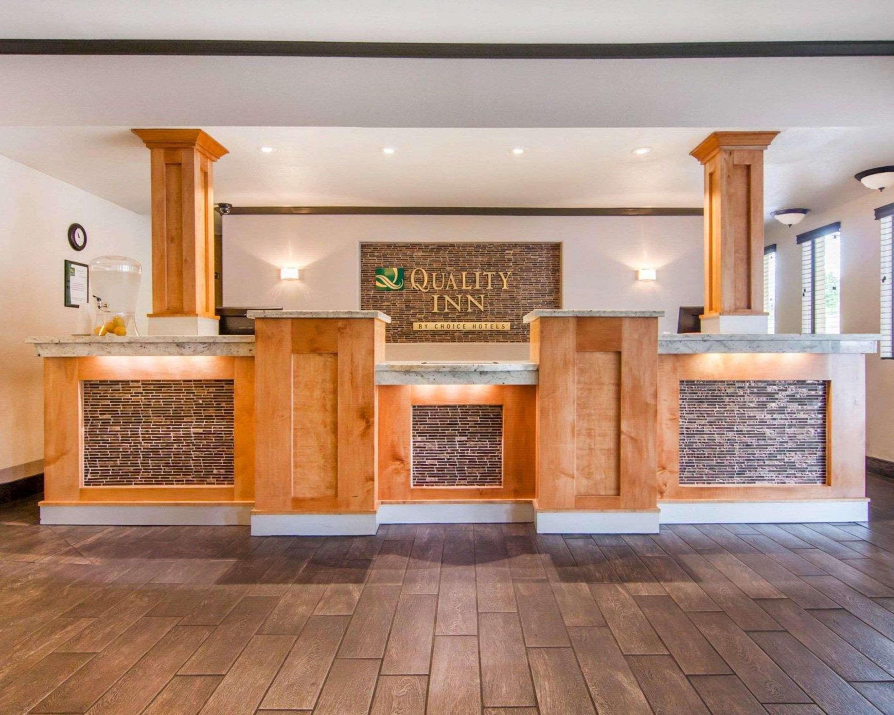 Quality Inn Tigard Portland Southwest Bagian luar foto
