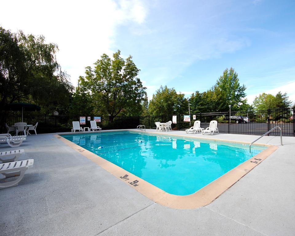 Quality Inn Tigard Portland Southwest Bagian luar foto