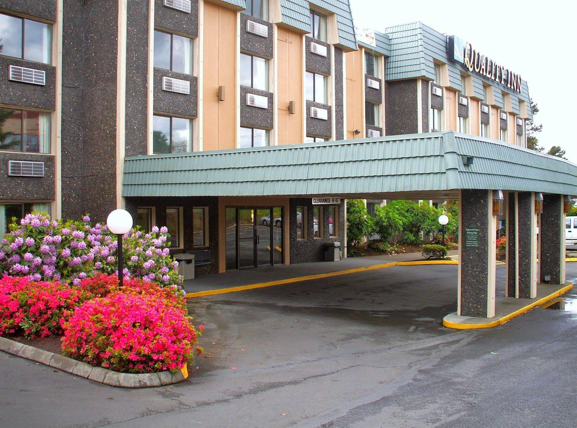 Quality Inn Tigard Portland Southwest Bagian luar foto